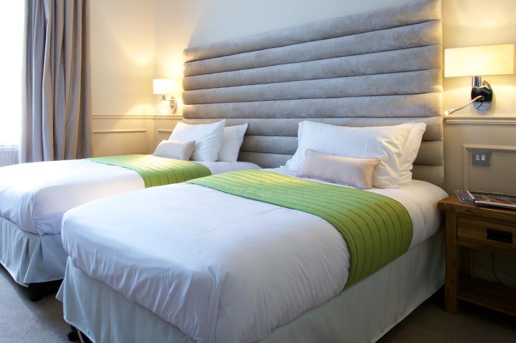 The Talbot Inn Woking Luaran gambar