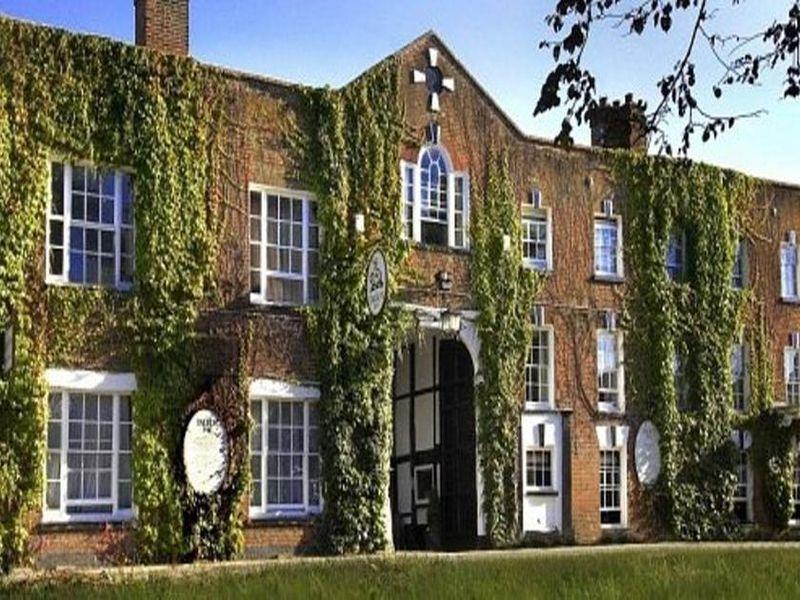 The Talbot Inn Woking Luaran gambar