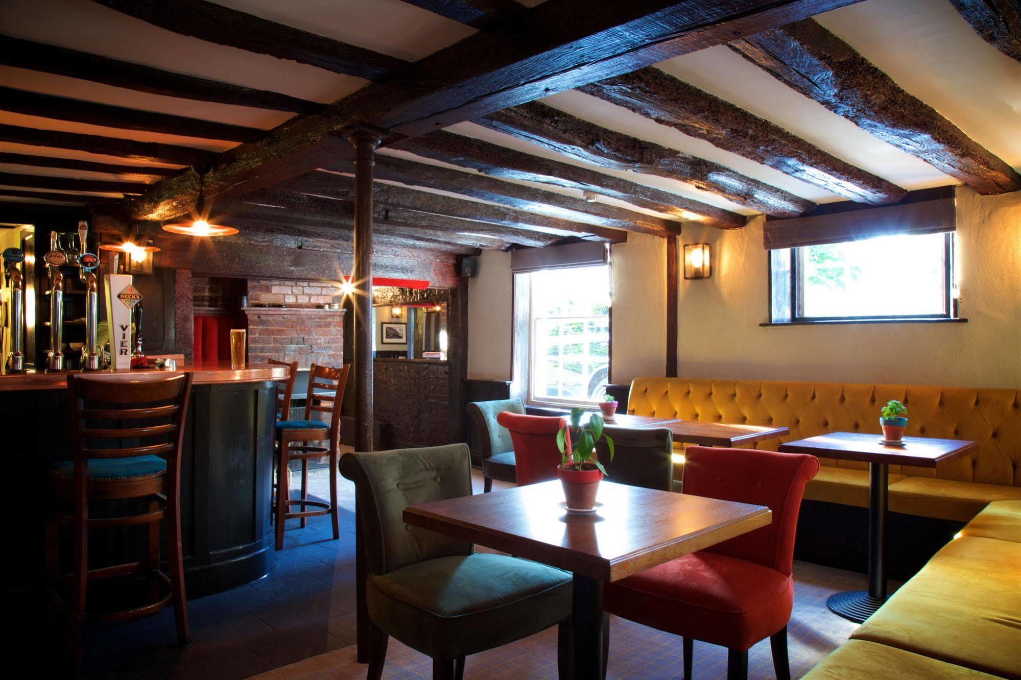 The Talbot Inn Woking Luaran gambar