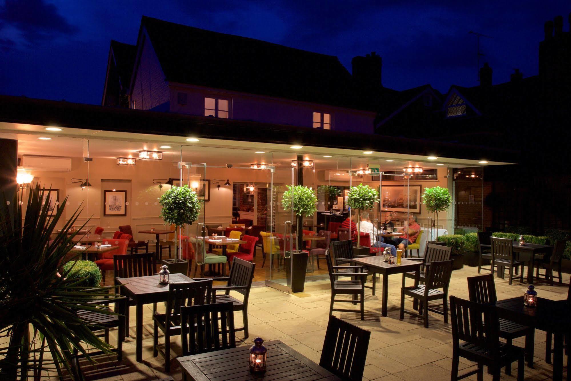 The Talbot Inn Woking Luaran gambar